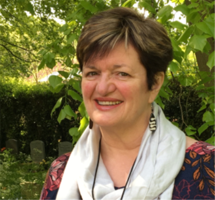 Yvonne Sanderson